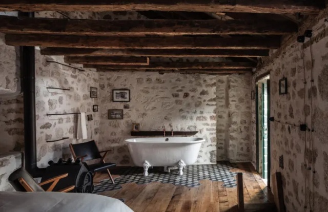 Holiday Get-Away Cottages For Couples (13 pics)