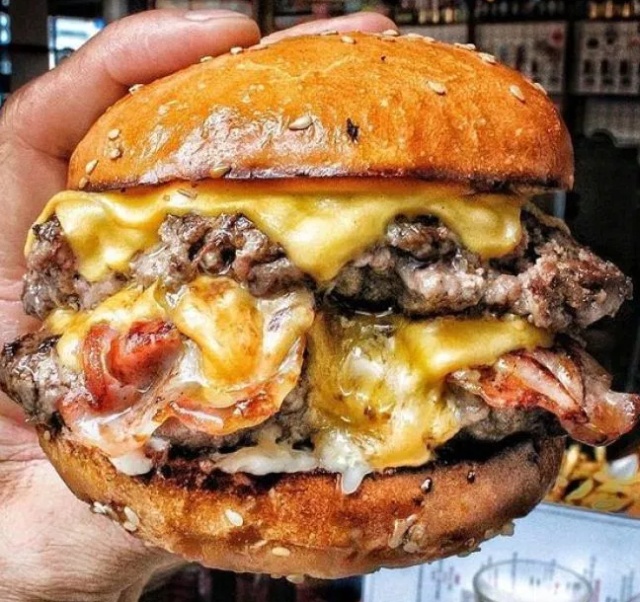 Yummy Burgers (26 pics)