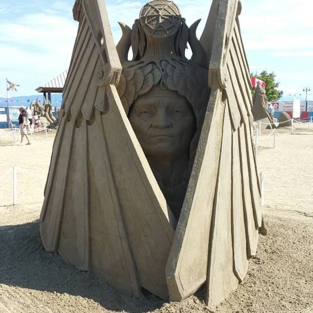 Awesome Sand Sculptures (26 pics)