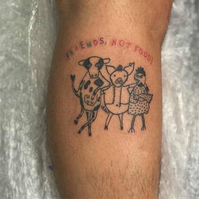 This Brazilian Tattoo Artist Can’t Draw, And That’s Why People Love Her (20 pics)
