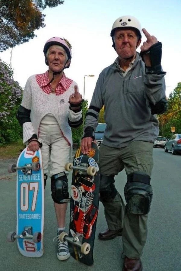 Old People Have Fun (25 pics)