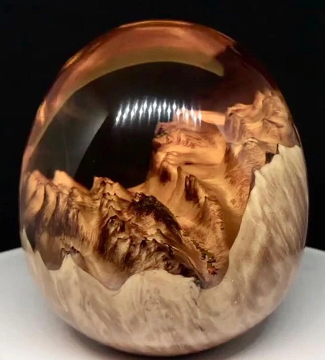 Beautiful Geometric Sculptures Cast From Burls Fused to Resin (16 pics)