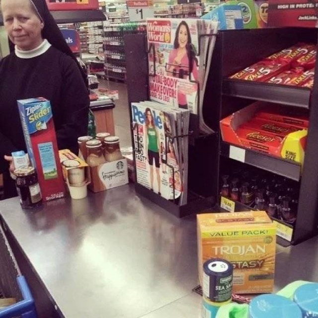 Something To Cringe At (37 pics)