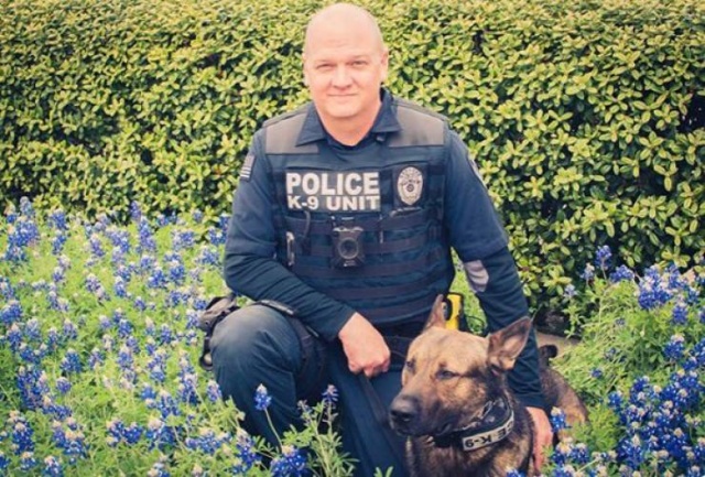 Texas Police In A New Bluebonnet Challenge (28 pics)