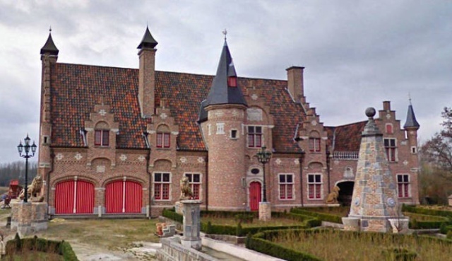 Ugly Houses In Belgium (33 pics)