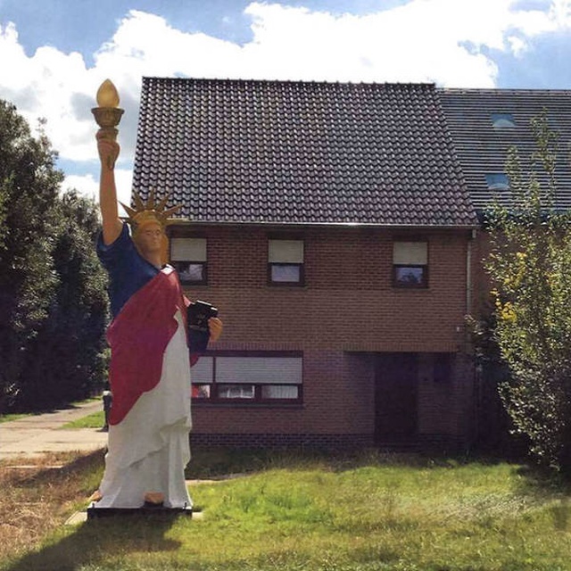 Ugly Houses In Belgium (33 pics)