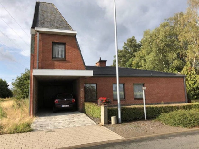 Ugly Houses In Belgium (33 pics)