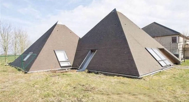 Ugly Houses In Belgium (33 pics)