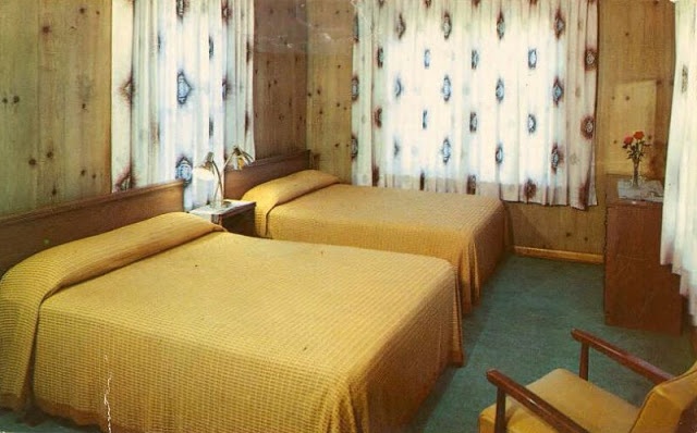 Bedroom Interior Of The 1950s and '60s American Hotels (30 pics)