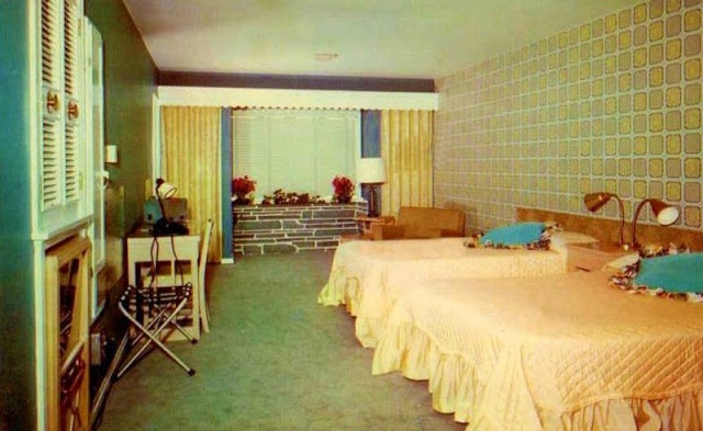 Bedroom Interior Of The 1950s and '60s American Hotels (30 pics)