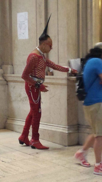 Strange People (24 pics)