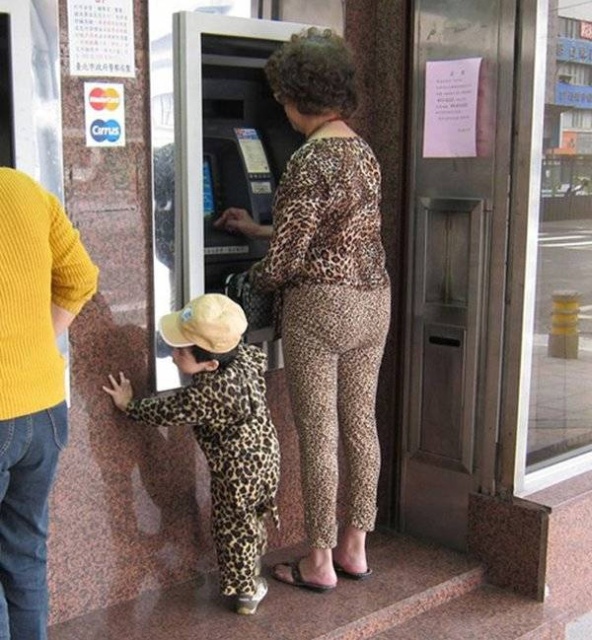 Strange People (24 pics)