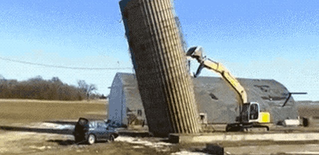 Construction Fails (25 gifs)