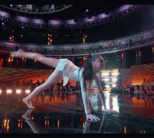 Flexible Girls (17 gifs)
