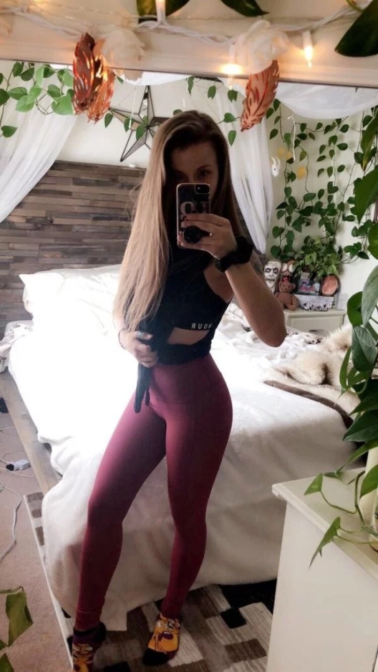 Girls In Yoga Pants (30 pics)