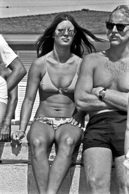 A Day At Mission Beach, California, August 1970 (29 pics)