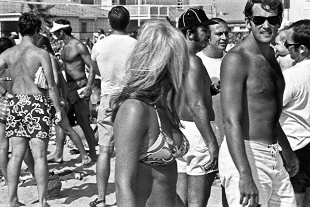 A Day At Mission Beach, California, August 1970 (29 pics)