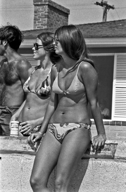 A Day At Mission Beach, California, August 1970 (29 pics)