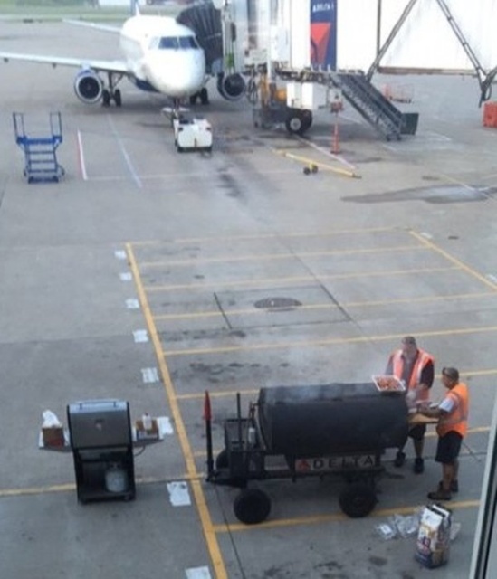 Strange Things At The Airports And Planes (25 pics)