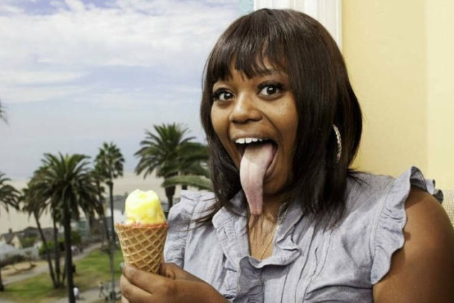 People With Very Long Tongues 17 Pics