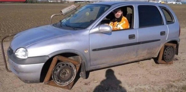 Crazy Car Repairs (17 pics)