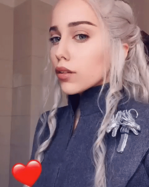 Daenerys Targaryen Cosplay By Italian Model Roberta Rory Pattaro (6 pics)