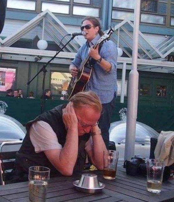 It Doesn't Seem Right (23 pics)