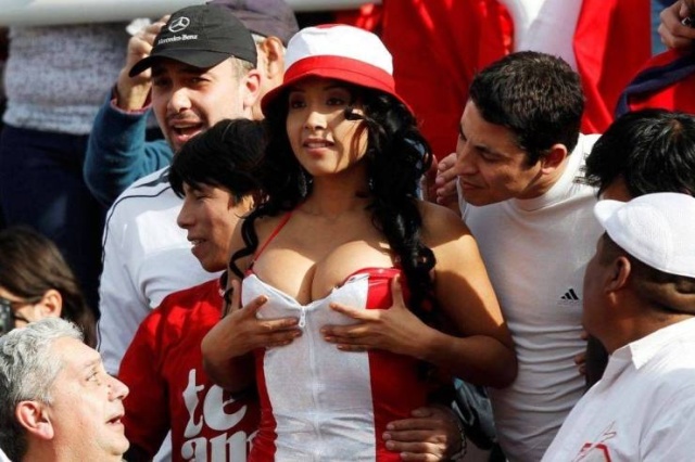 Girls Have Fun (25 pics)