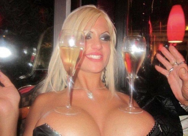 Girls Have Fun (25 pics)
