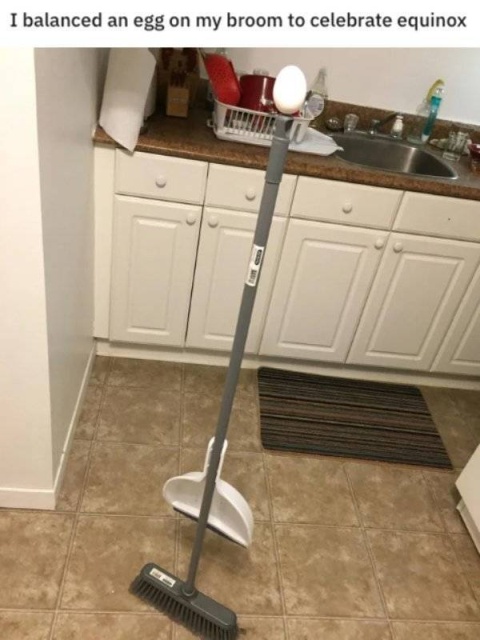 Odd Flex, But Ok (25 pics)