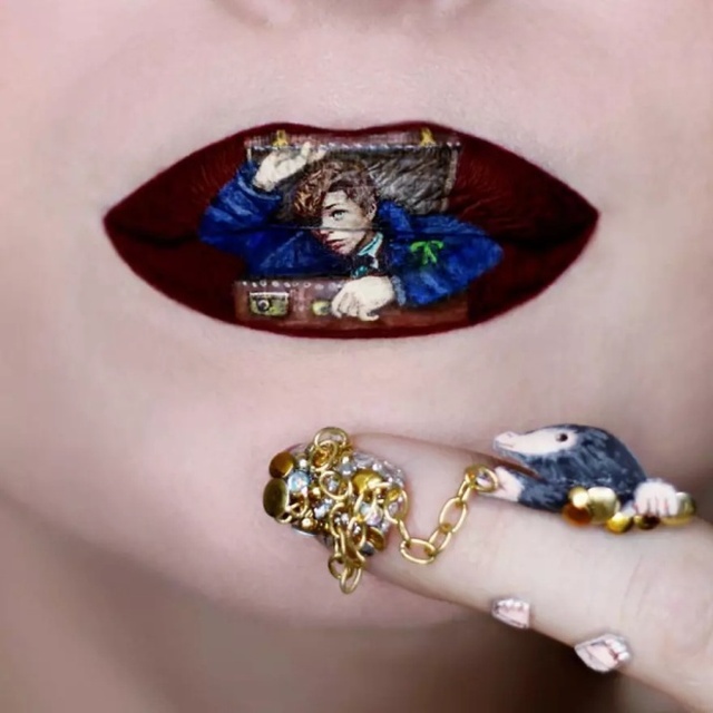 Lips As A Canvas To Create Pop Culture-Inspired Art (25 pics)