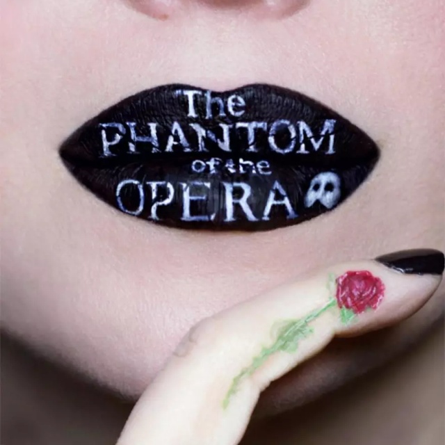 Lips As A Canvas To Create Pop Culture-Inspired Art (25 pics)