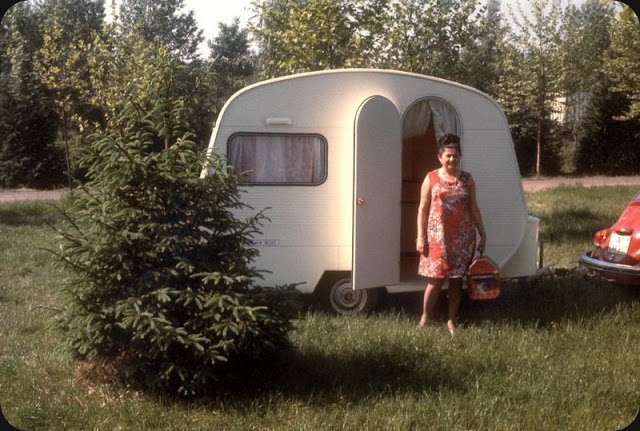 Trailer Life of the 1960s (26 pics)