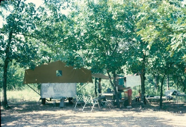 Trailer Life of the 1960s (26 pics)