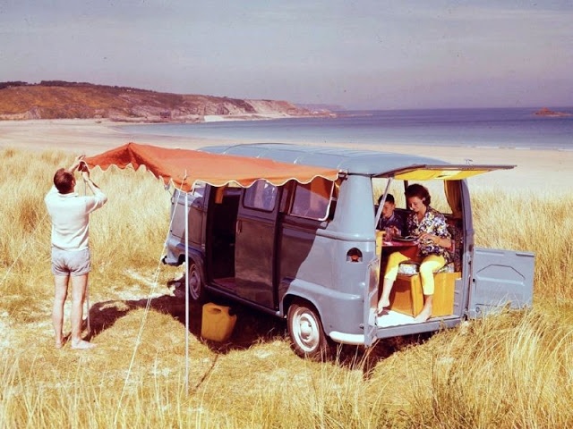 Trailer Life of the 1960s (26 pics)