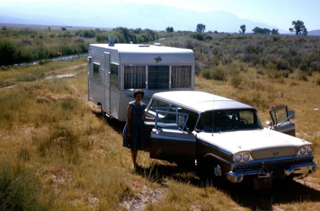 Trailer Life of the 1960s (26 pics)