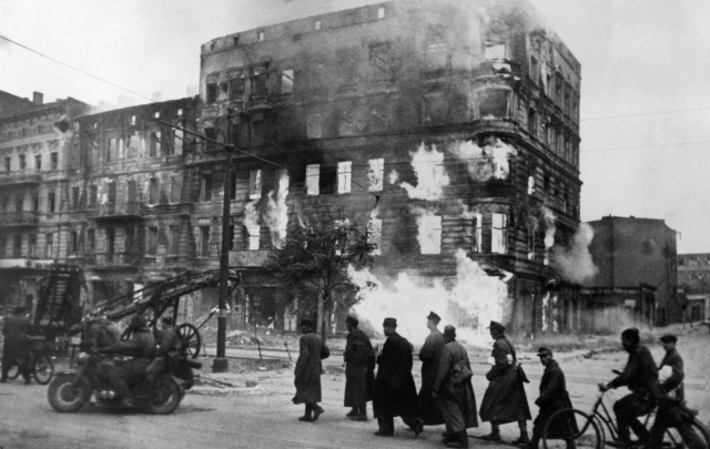 Berlin In 1945 (30 pics)