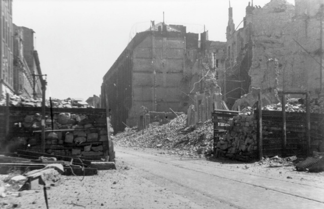 Berlin In 1945 (30 pics)
