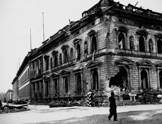 Berlin In 1945 (30 pics)