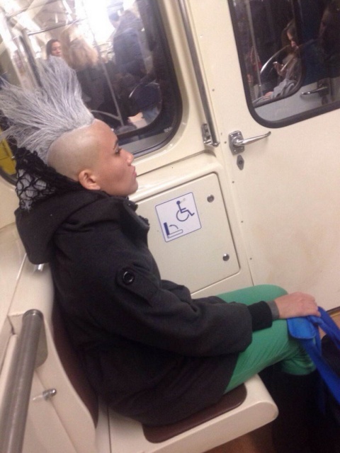 Russian Subway Fashion (30 pics)