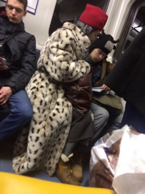 Russian Subway Fashion (30 pics)