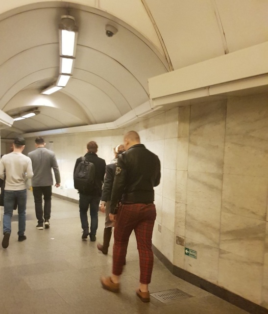 Russian Subway Fashion (30 pics)