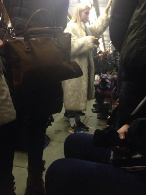 Russian Subway Fashion (30 pics)