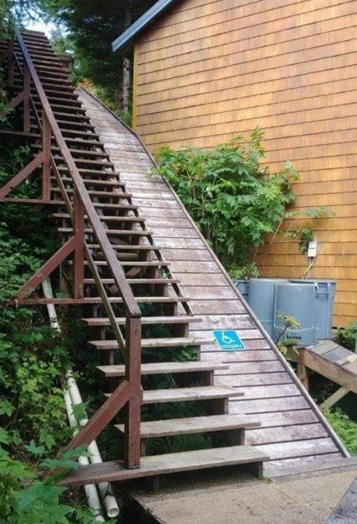 Doesn't Look Safe At All (35 pics)