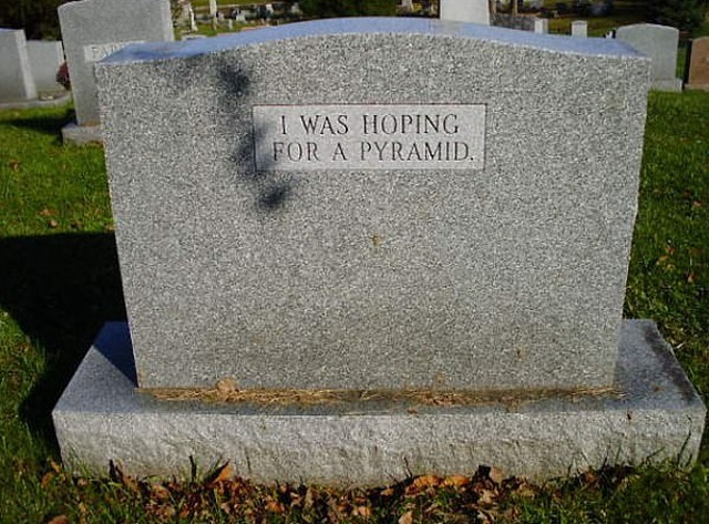 Funny Headstones (18 pics)