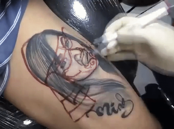 The Best Way To Hide Your Ex-Girlfriend's Tattoo (5 gifs)