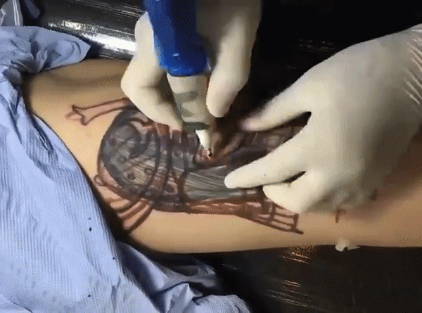 The Best Way To Hide Your Ex-Girlfriend's Tattoo (5 gifs)