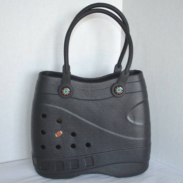 Handbags By Crocs (19 pics)