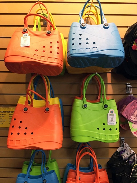 Handbags By Crocs (19 pics)