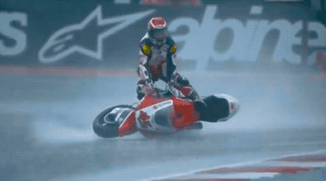 Greatest Crash Saves In MotoGP History (15 gifs)